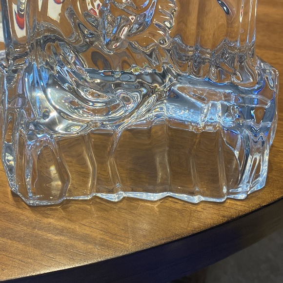 Mikasa crystal manger scene with baby Jesus, Mary and Joseph. Beautiful like new - Picture 2 of 8